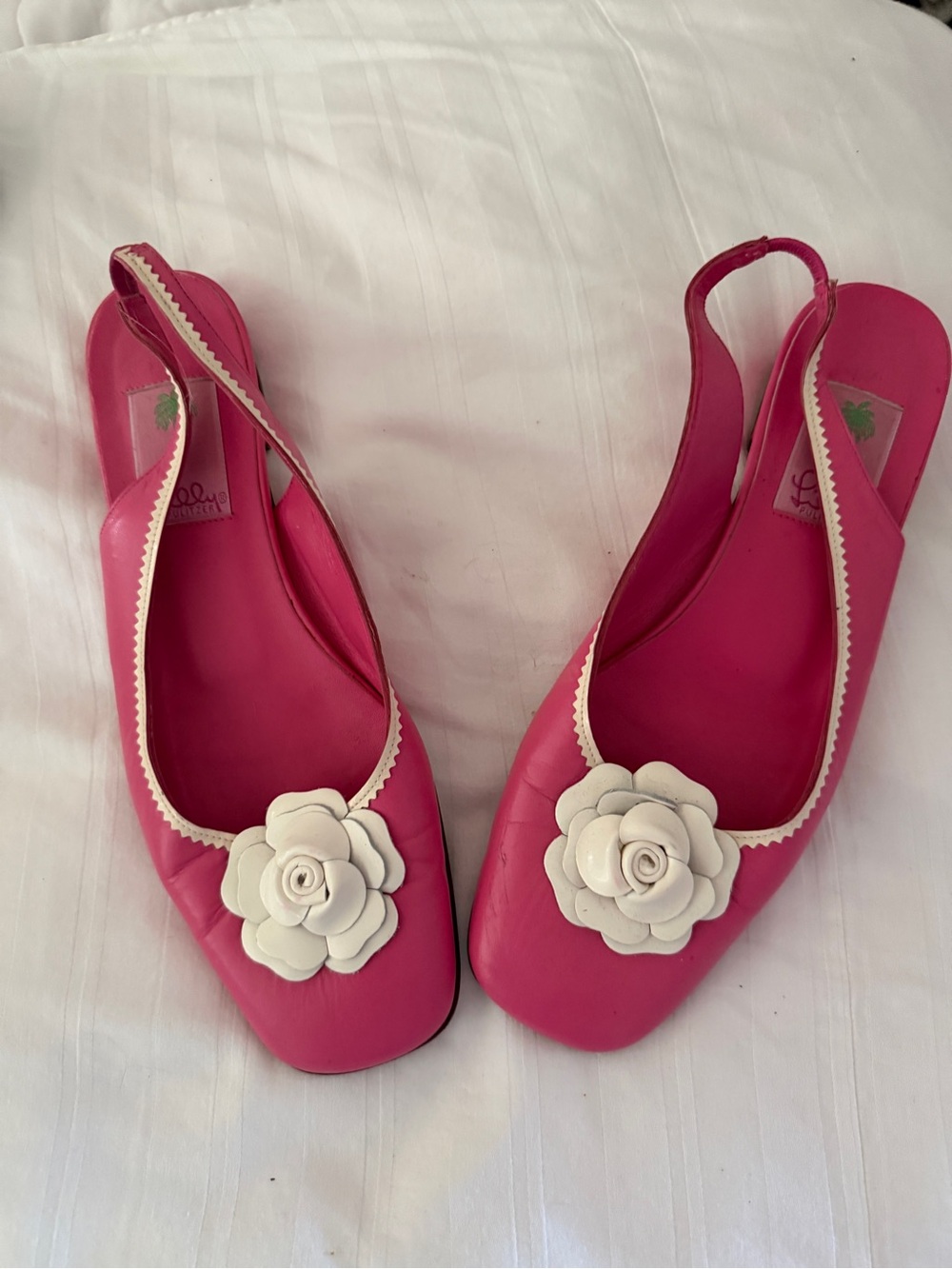 Lilly Pulitzer Pink Slingback Flats with White Flower Accent - Picture 6 of 6